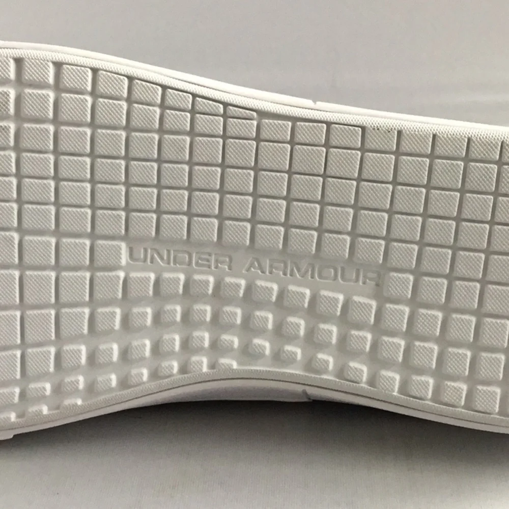 UNDER ARMOUR SHOES UNISEX.